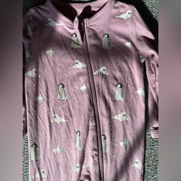 ⭐️SOLD⭐️ Kyte  baby artic mulberry zipper romper - Picture 4 of 4